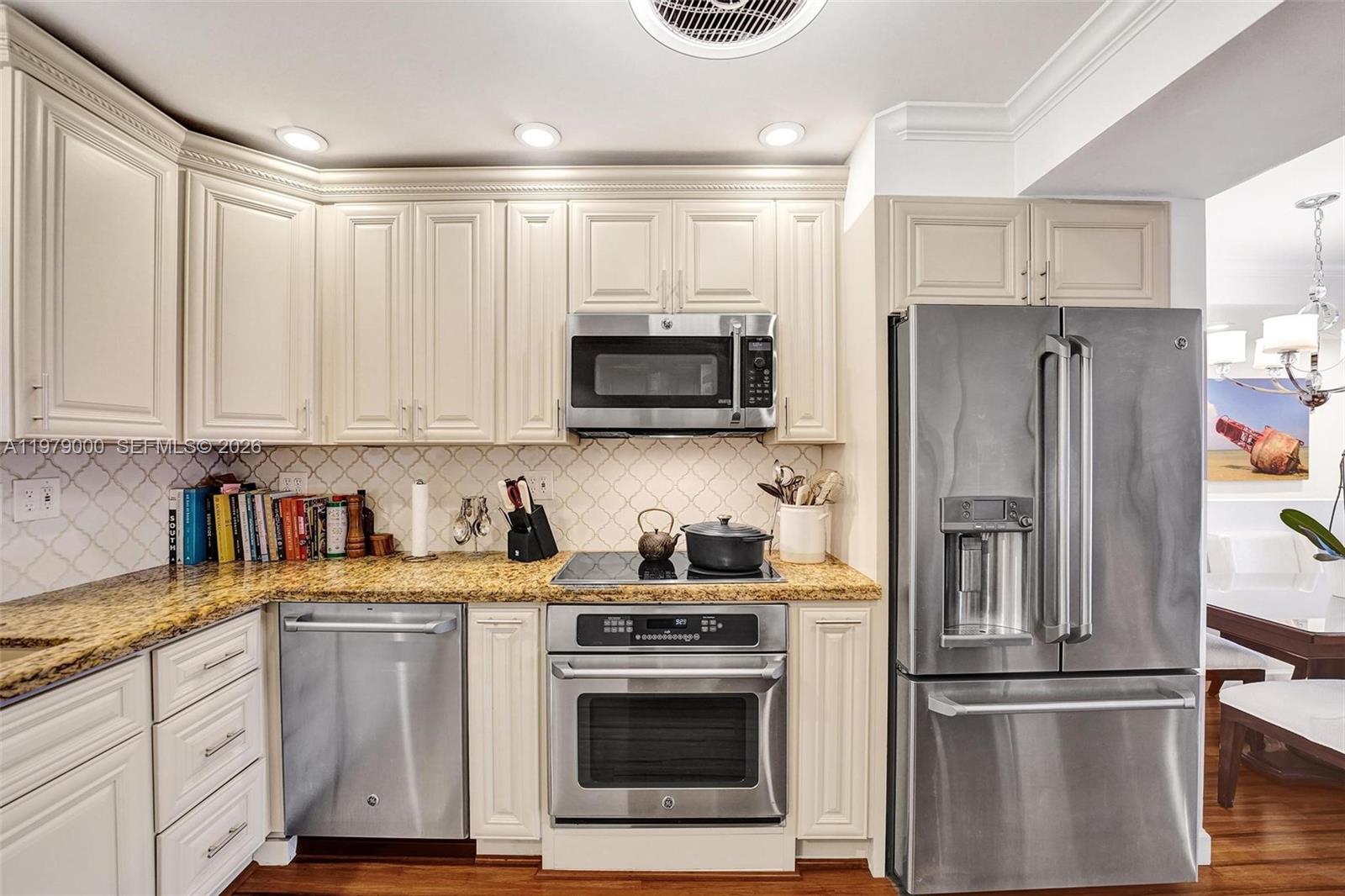 1212 SE 2nd Ct # 301