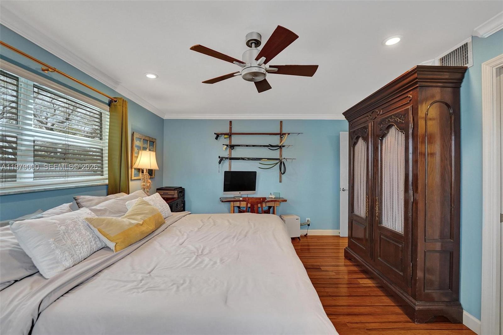 1212 SE 2nd Ct # 301