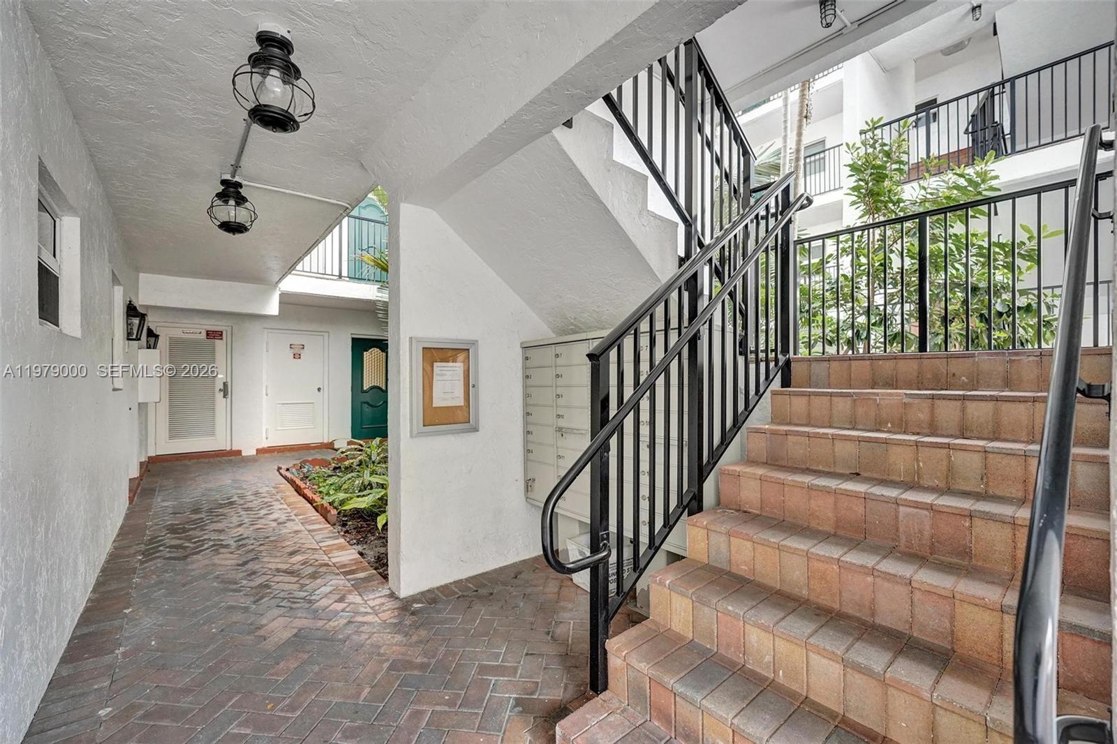 1212 SE 2nd Ct # 301