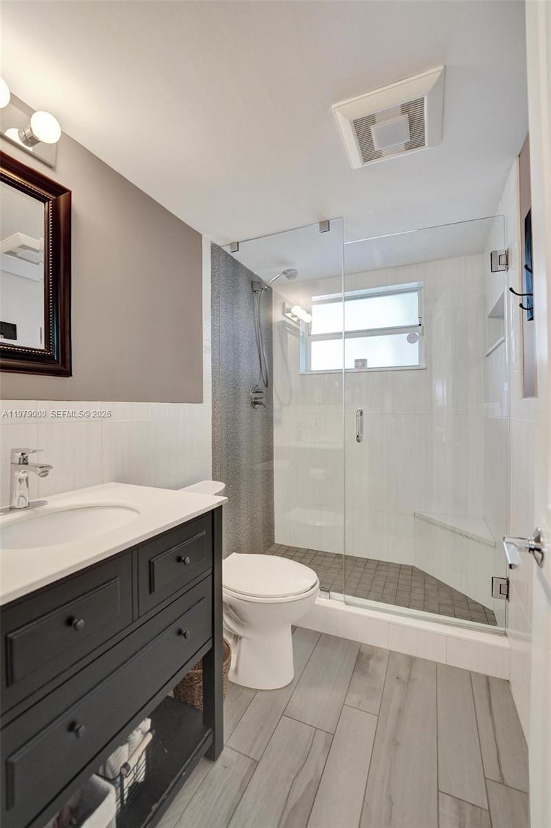 1212 SE 2nd Ct # 301