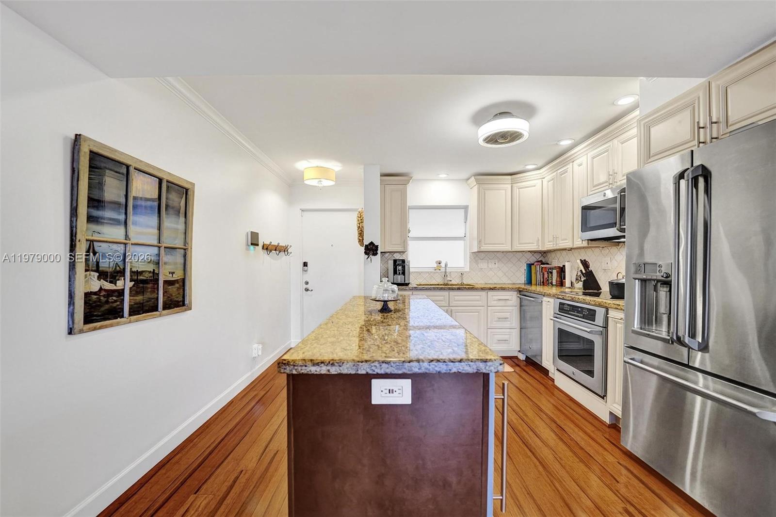 1212 SE 2nd Ct # 301