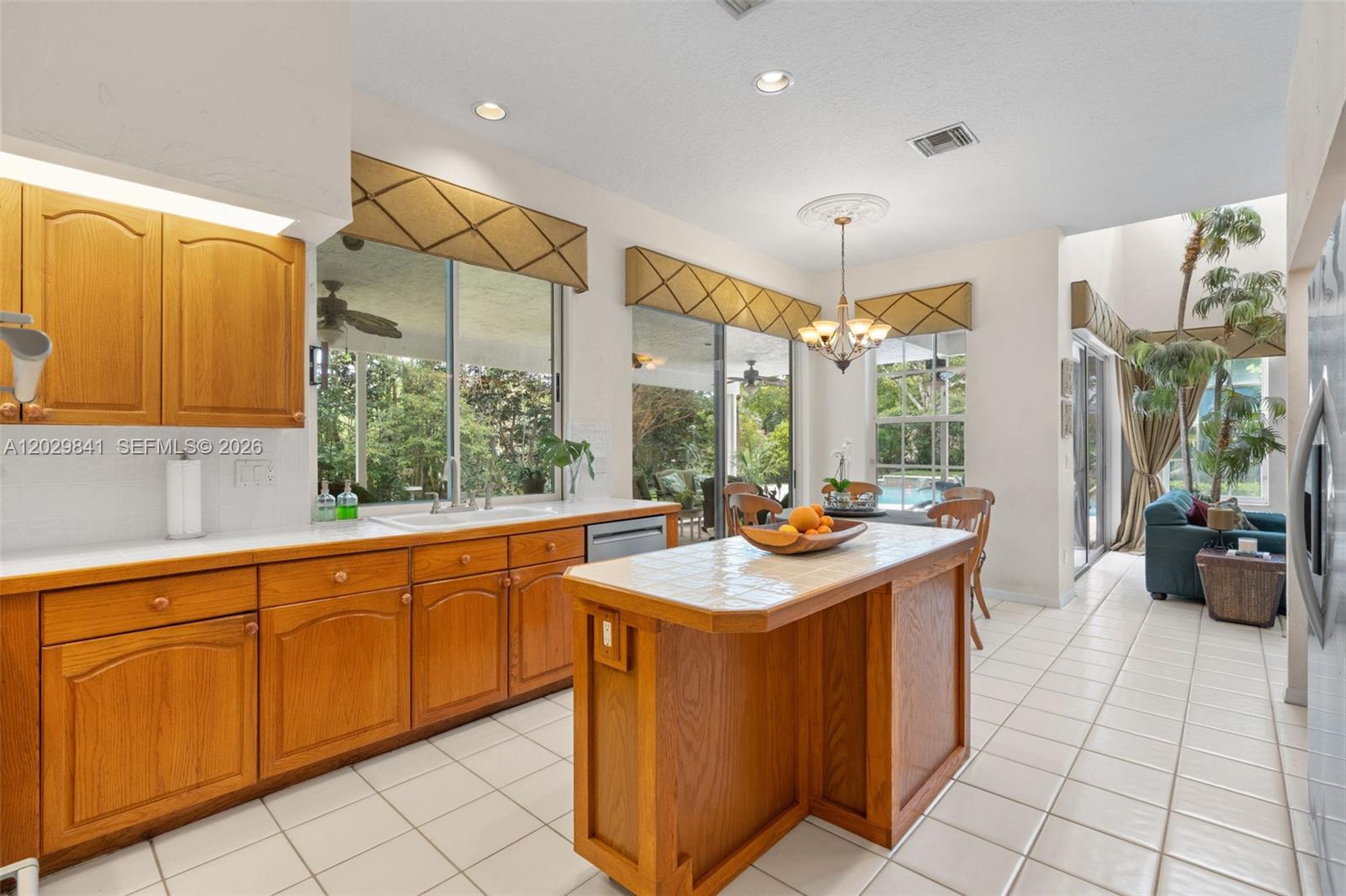 3755 Lancewood Dr