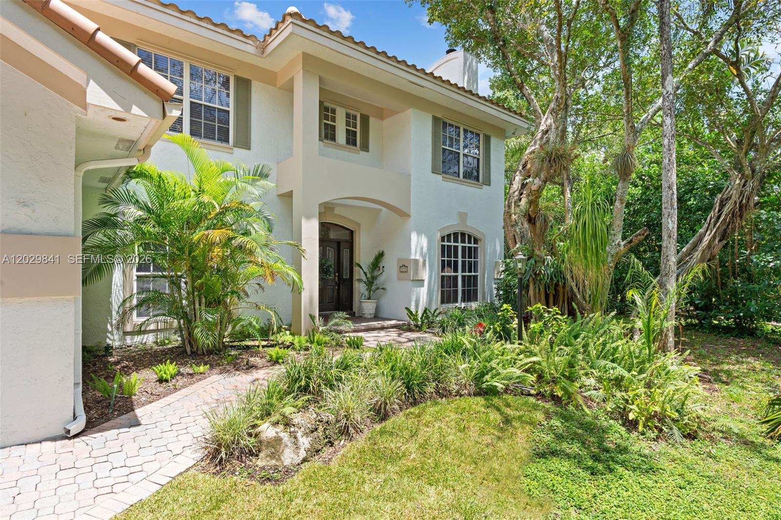 3755 Lancewood Dr
