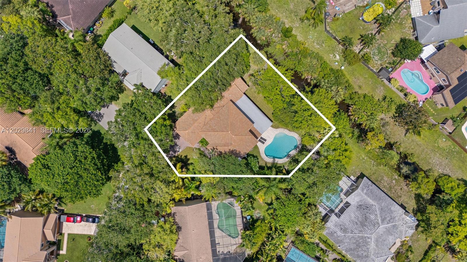 3755 Lancewood Dr