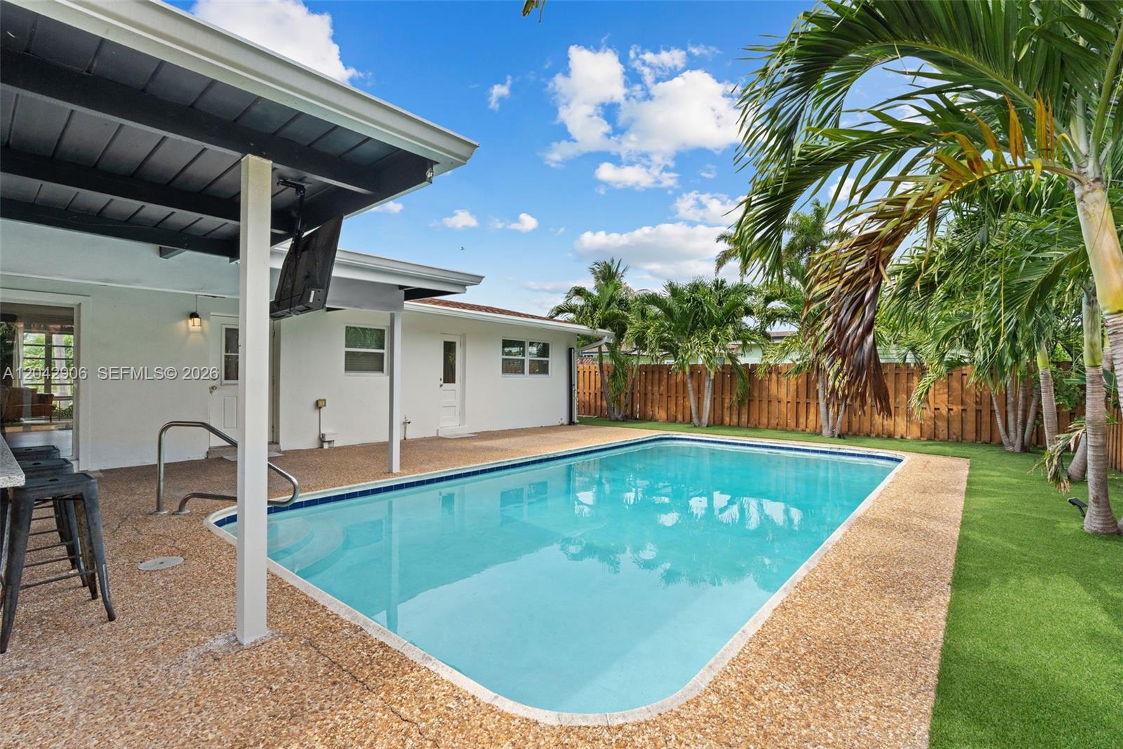 1250 NE 23rd Pl