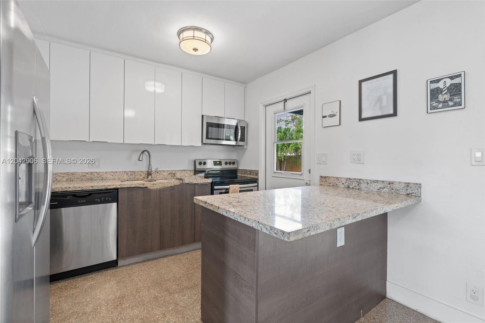 1250 NE 23rd Pl