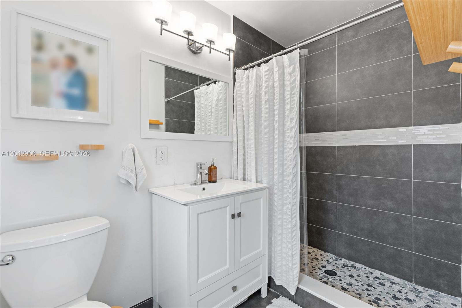 1250 NE 23rd Pl