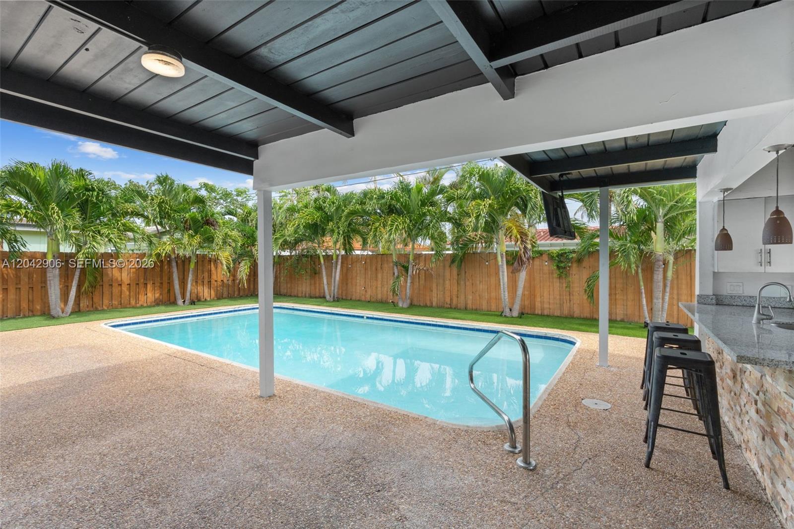 1250 NE 23rd Pl