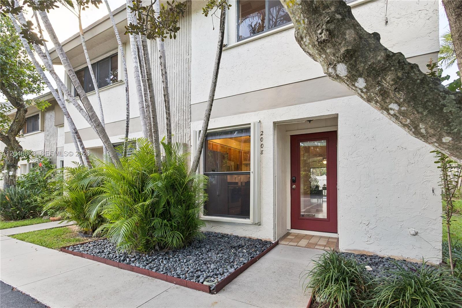 3050 S Oakland Forest Dr # 2008