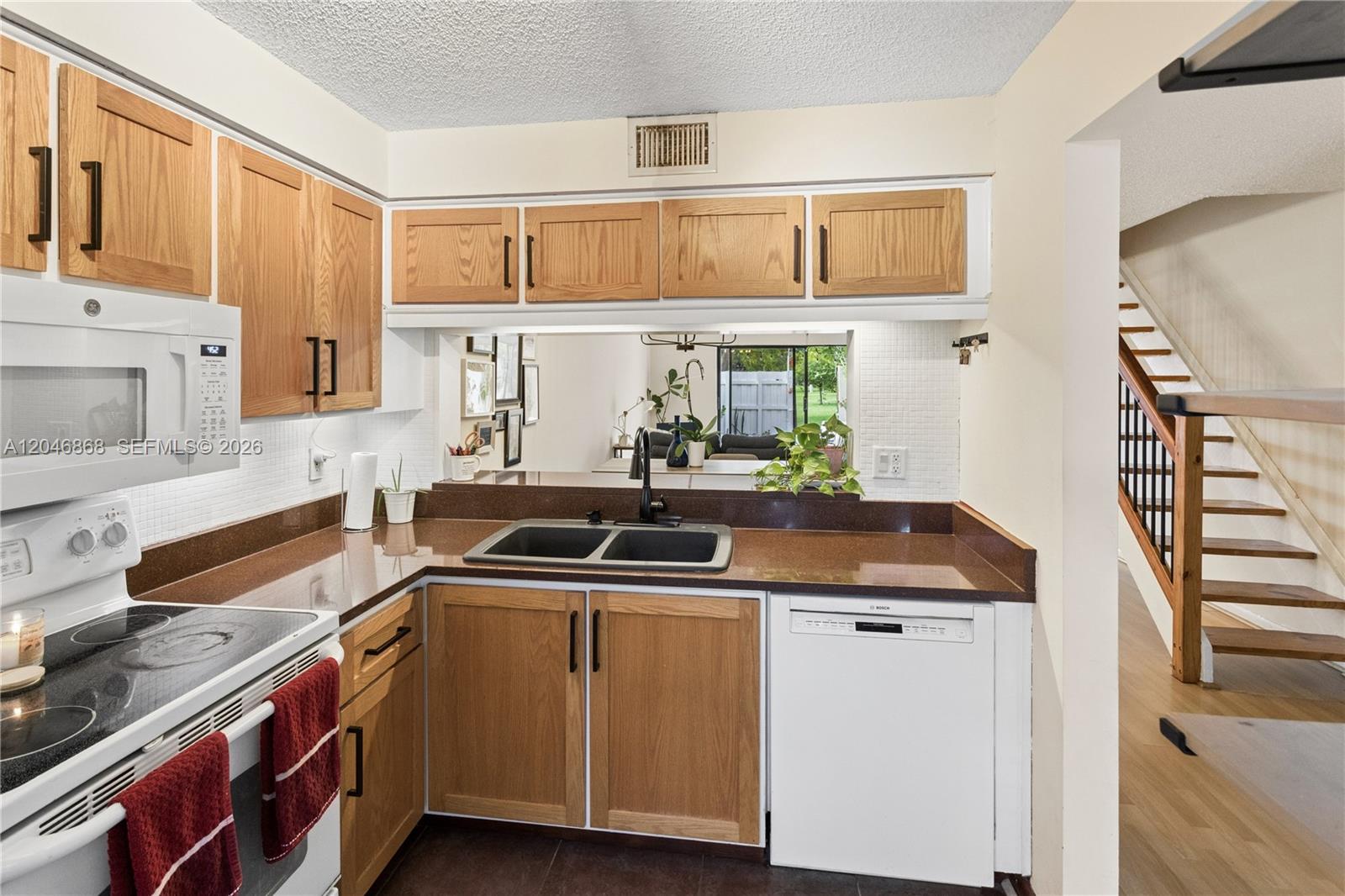 3050 S Oakland Forest Dr # 2008