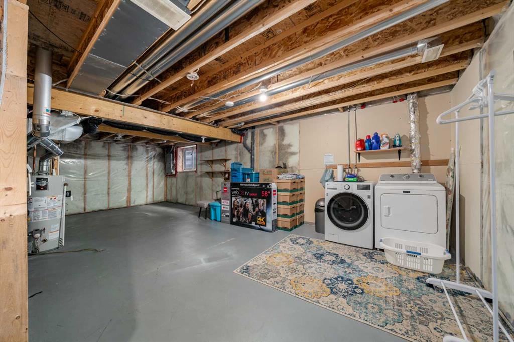 382 Elgin View SE