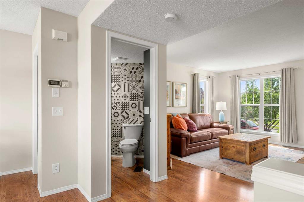 382 Elgin View SE
