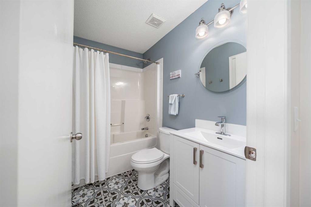 382 Elgin View SE