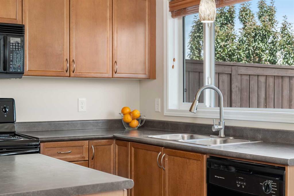 382 Elgin View SE