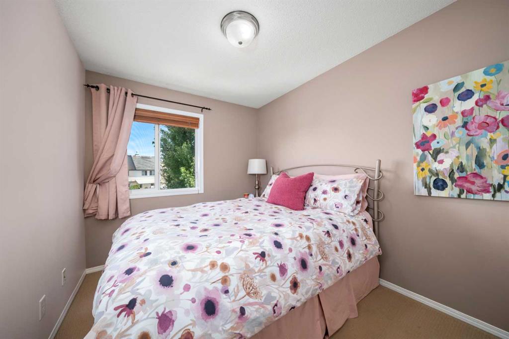 382 Elgin View SE