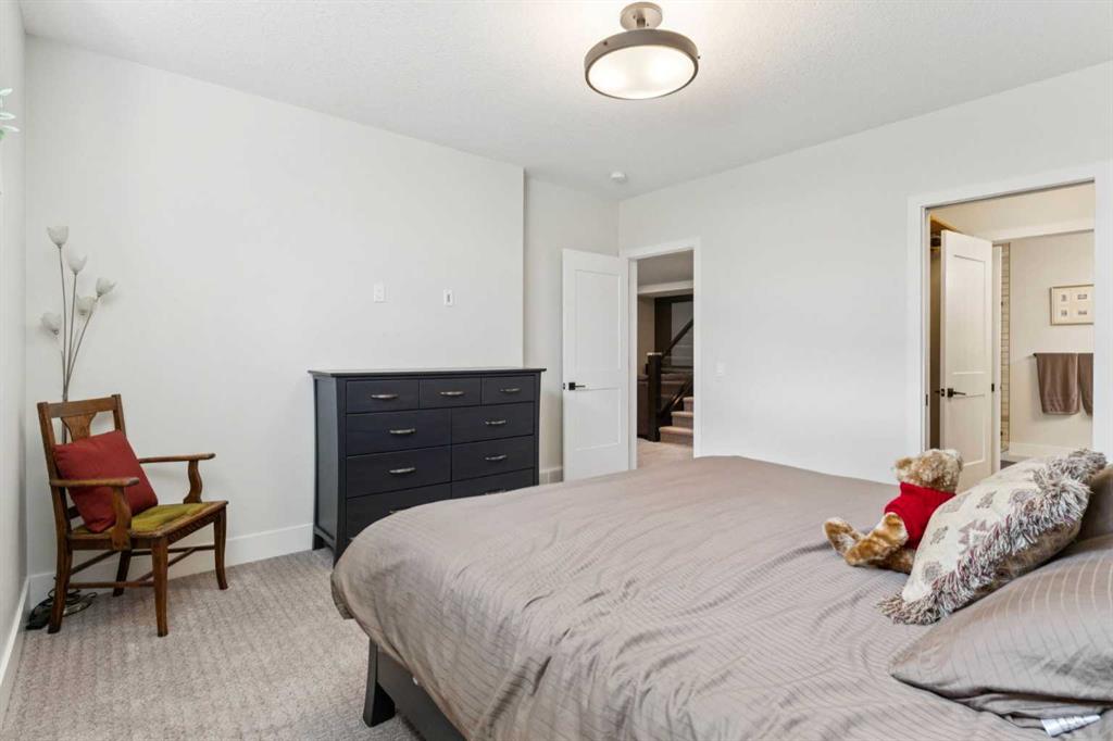 64 Walcrest View SE