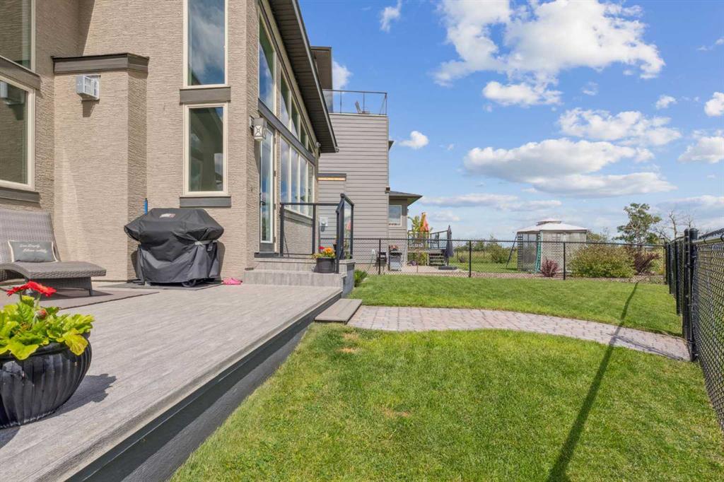 64 Walcrest View SE