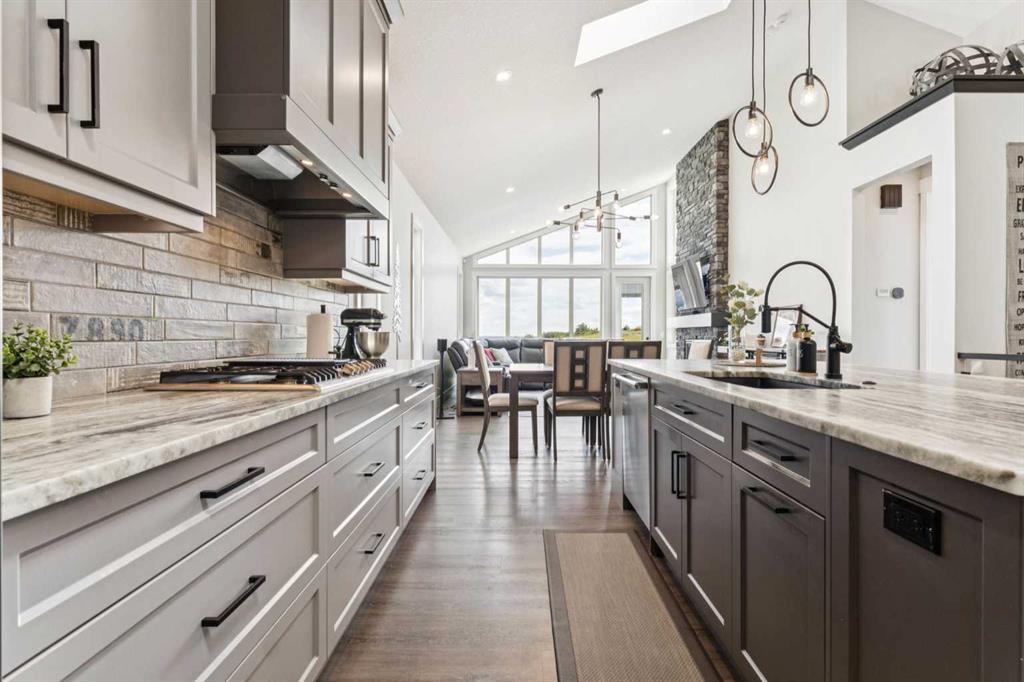 64 Walcrest View SE