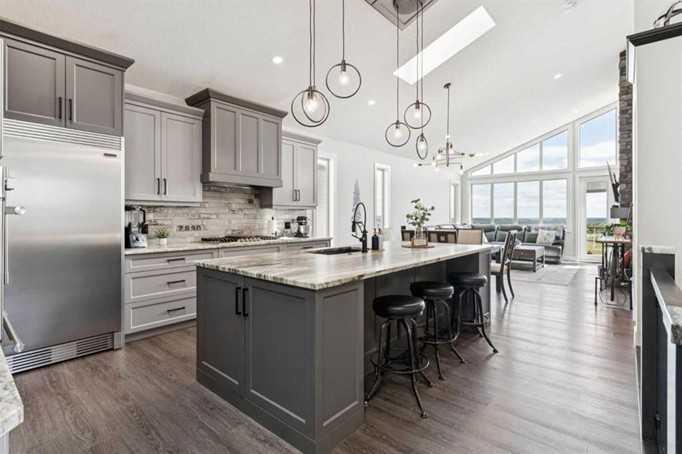 64 Walcrest View SE