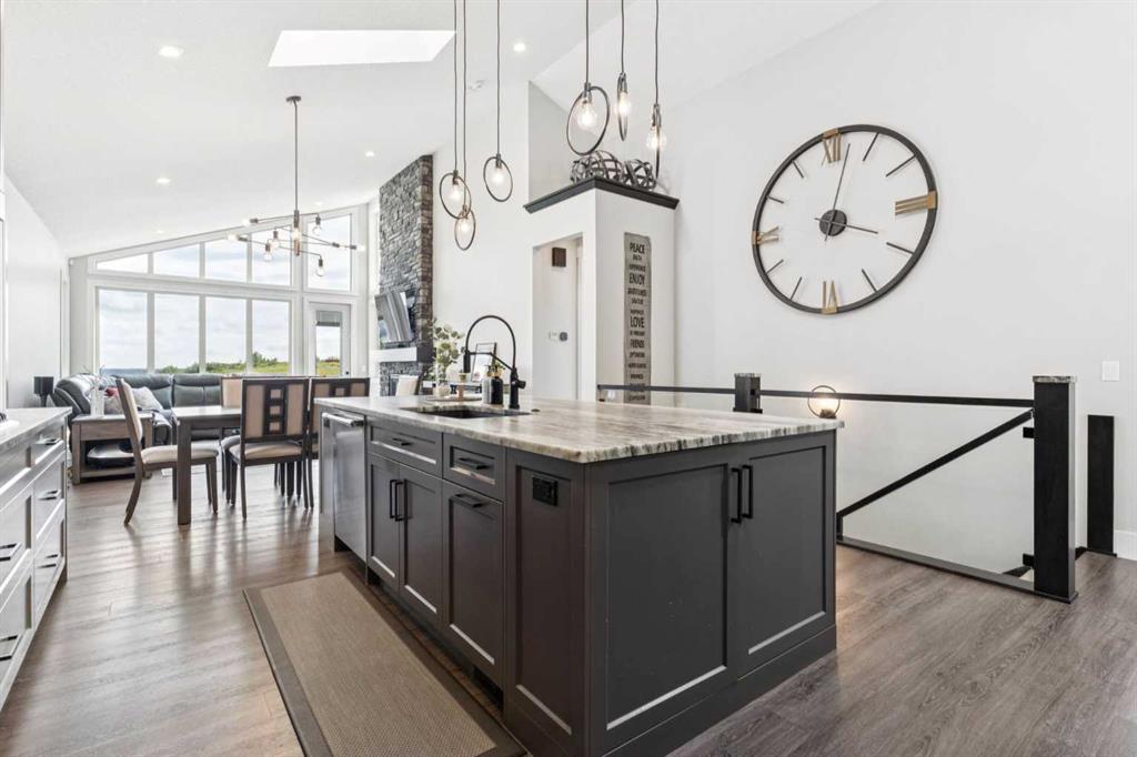 64 Walcrest View SE