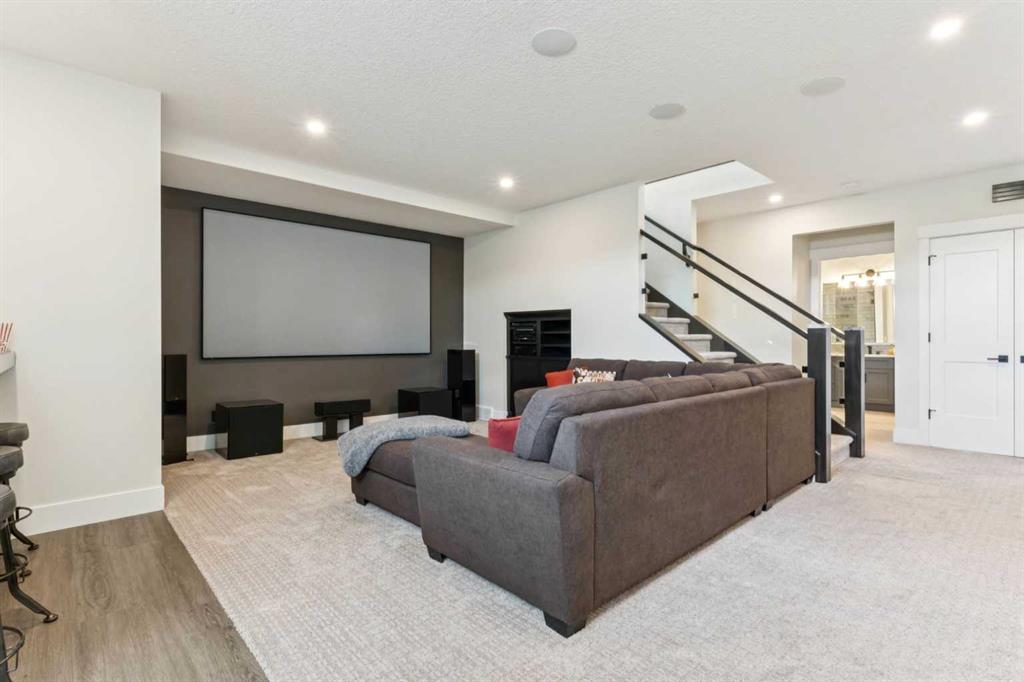 64 Walcrest View SE