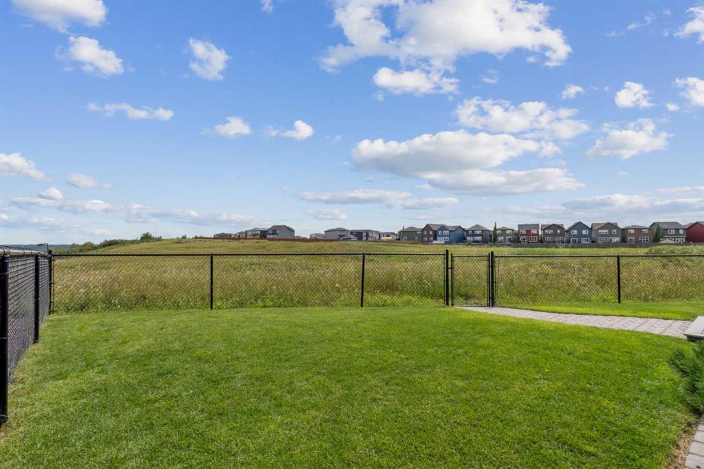 64 Walcrest View SE