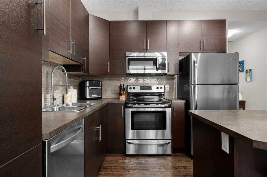 130 New Brighton Way SE Unit: 212