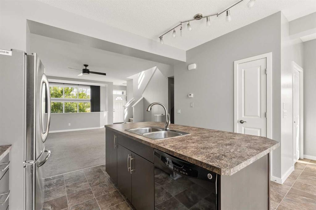 1037 New Brighton Park SE
