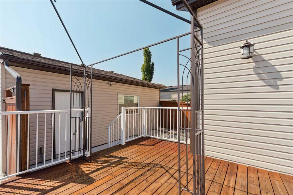 1037 New Brighton Park SE