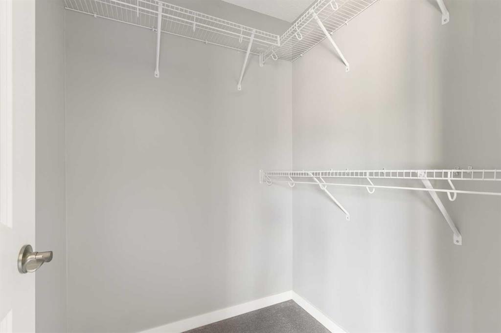 1037 New Brighton Park SE