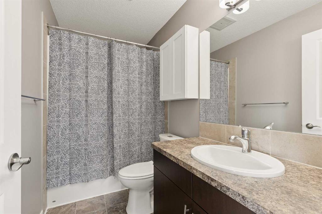 1037 New Brighton Park SE