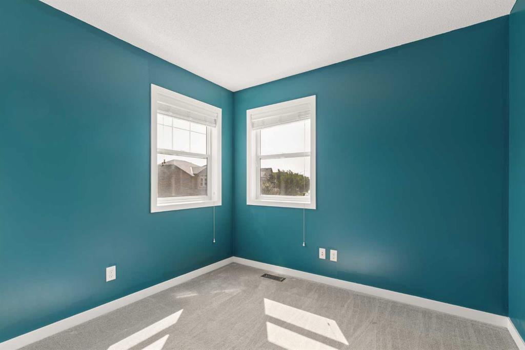 1037 New Brighton Park SE