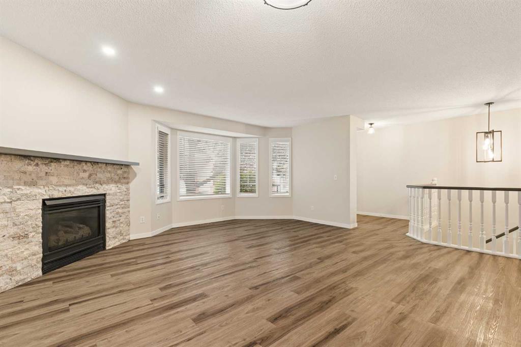 36 Richelieu Court SW