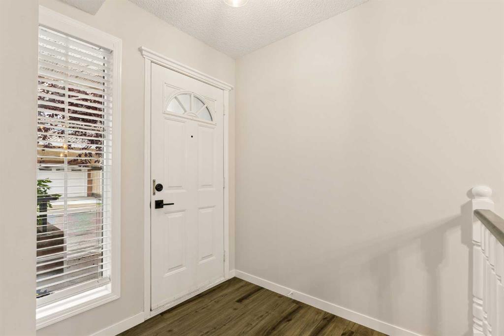 36 Richelieu Court SW