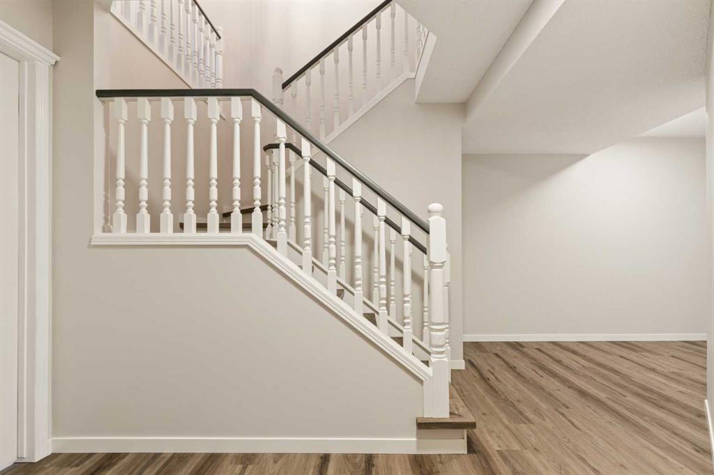36 Richelieu Court SW
