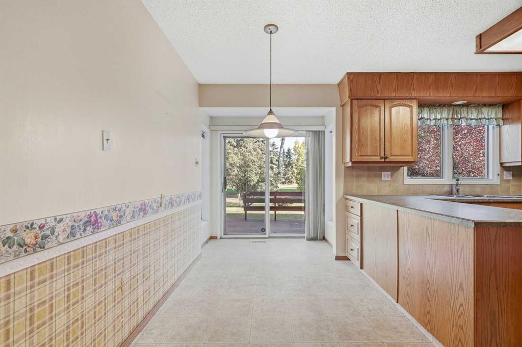 751 Willamette Drive SE
