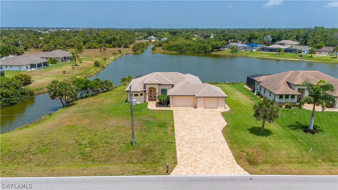 476 Sweetwater DR