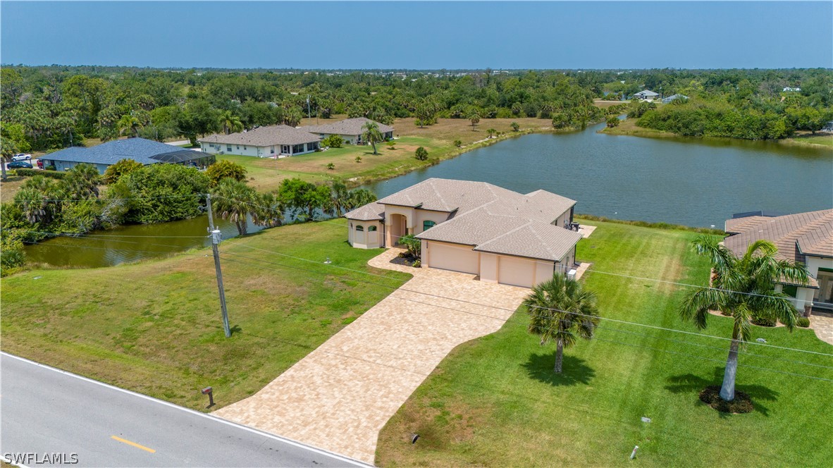 476 Sweetwater DR