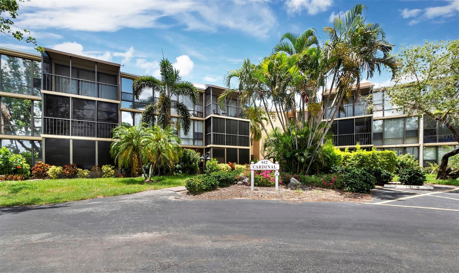 612 BIRD BAY DR S #110