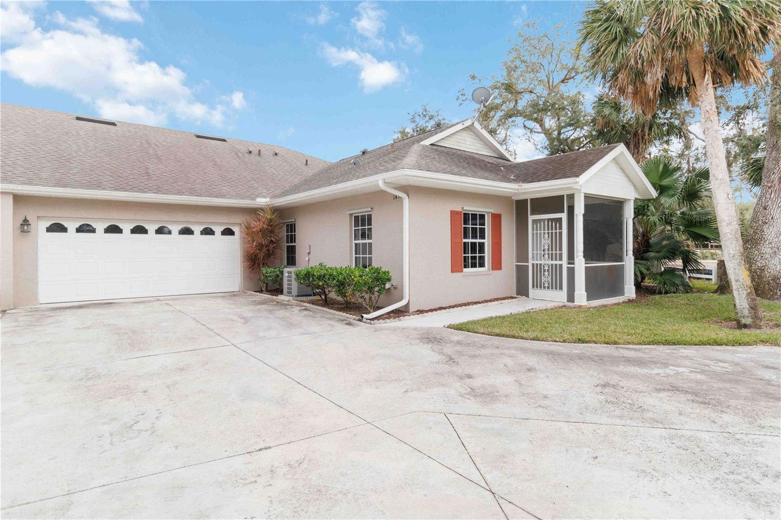 1433 RED OAK LN