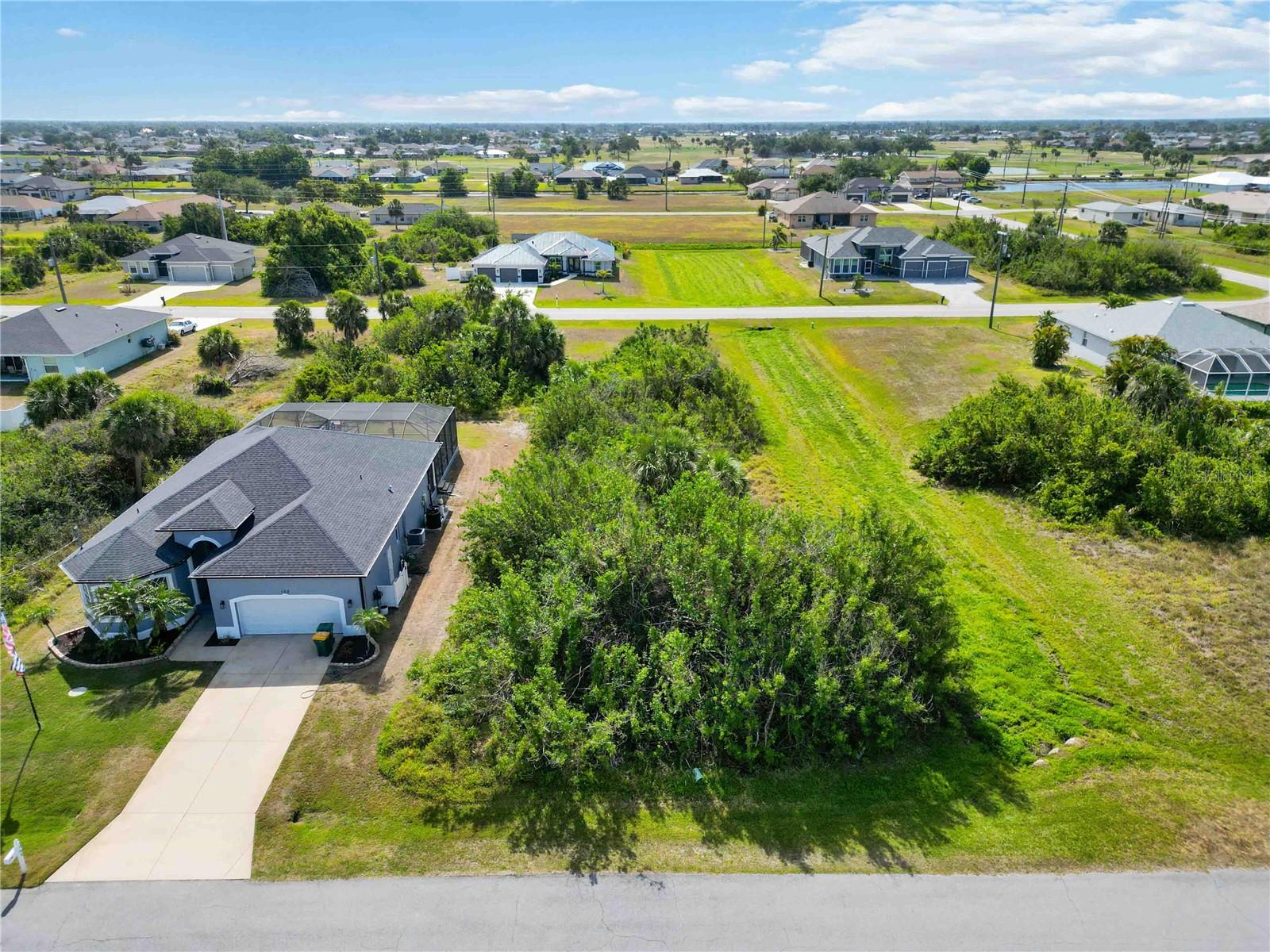 154 SPRING DR