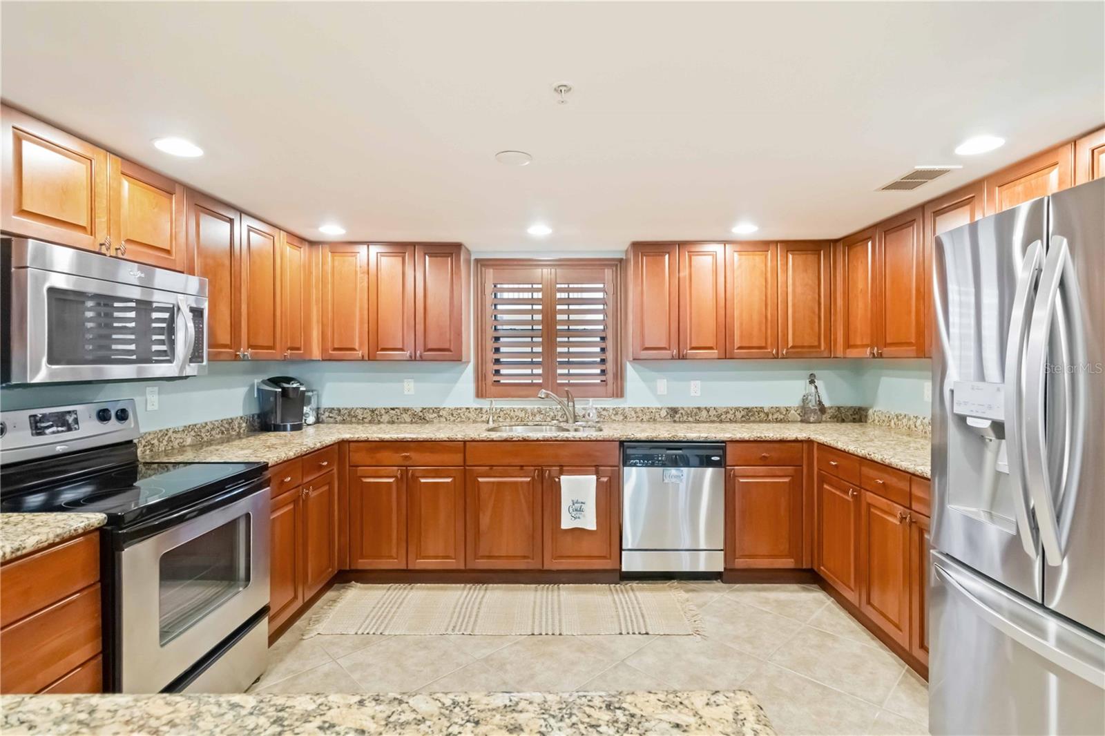 50 MEREDITH DR #8