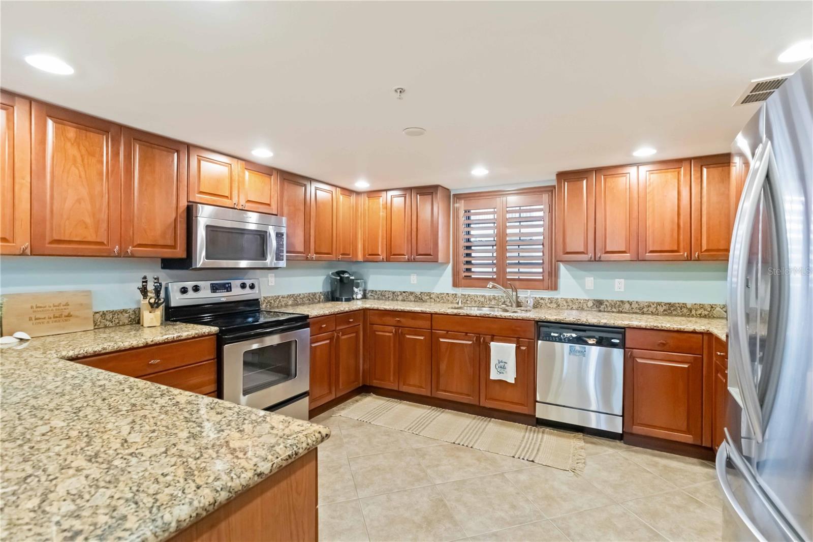 50 MEREDITH DR #8
