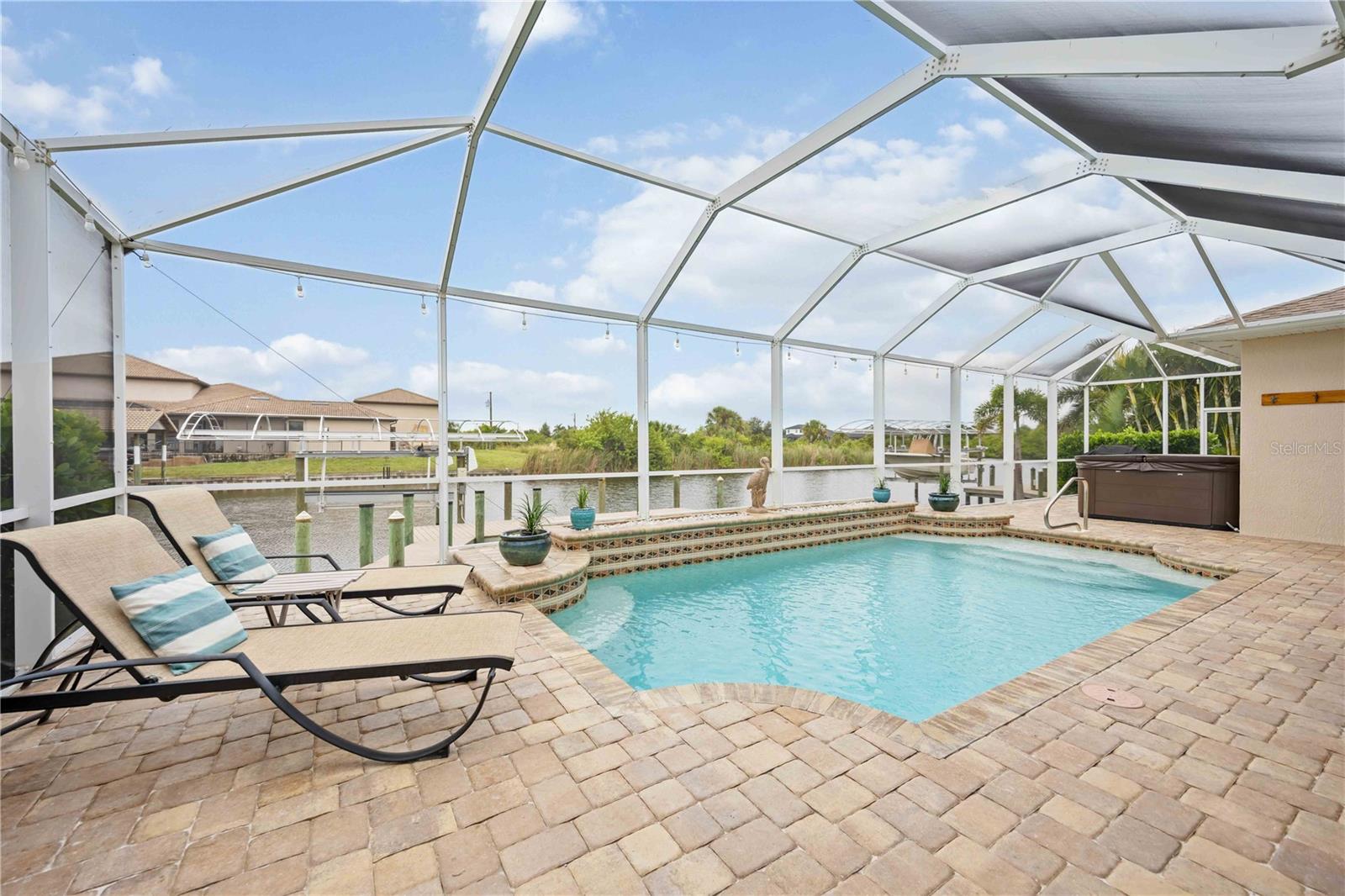 14123 FRUITPORT CIR