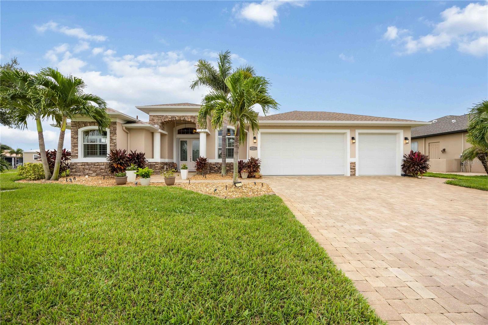 14123 FRUITPORT CIR