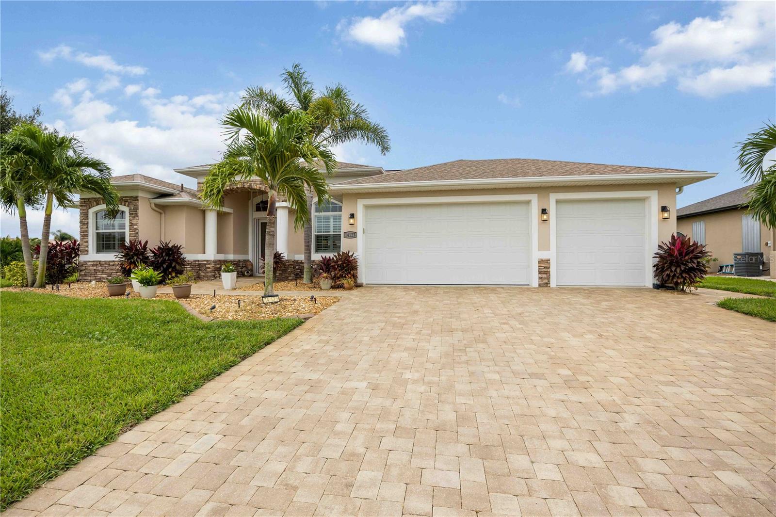 14123 FRUITPORT CIR