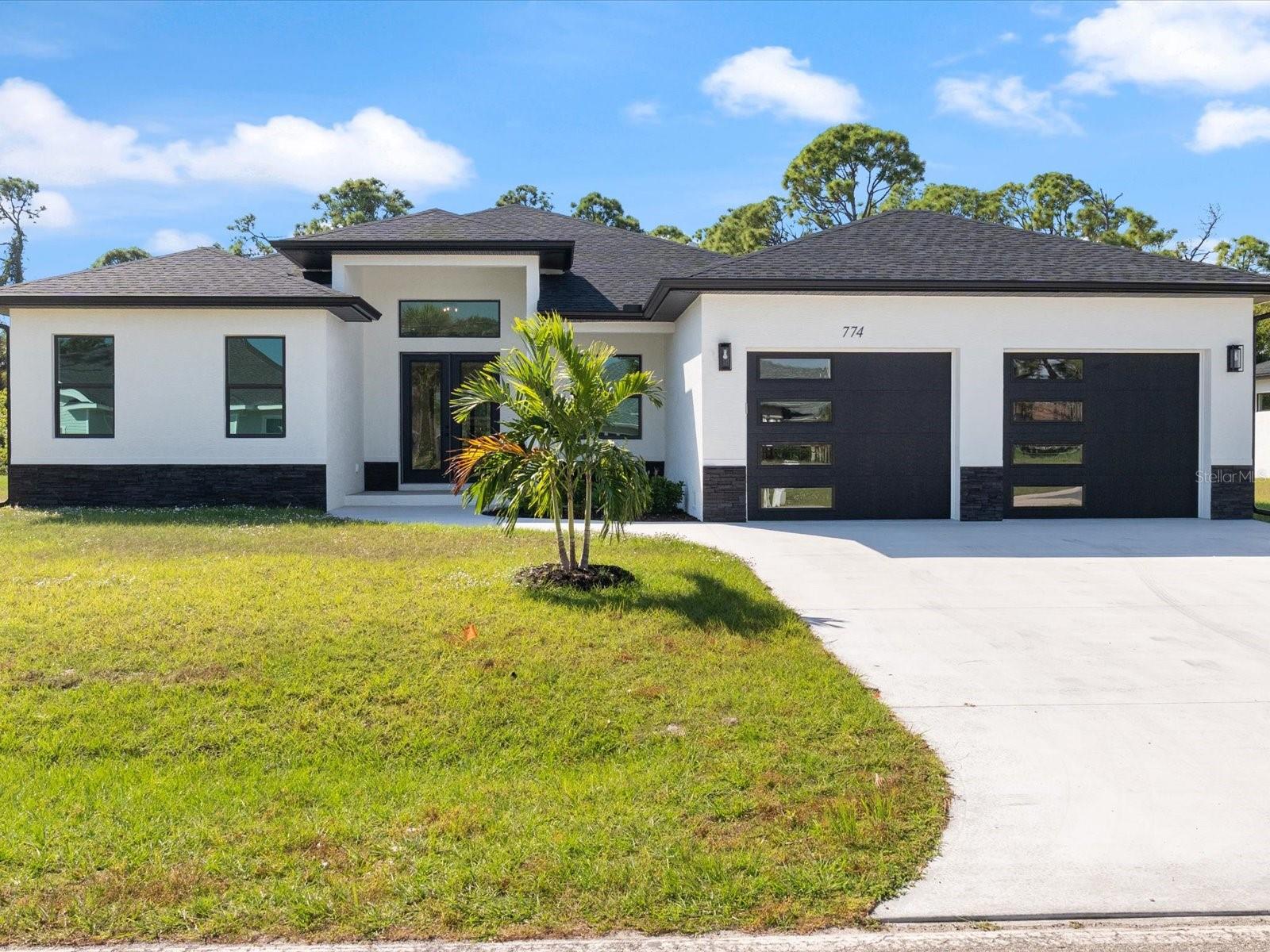 774 ROTONDA CIR