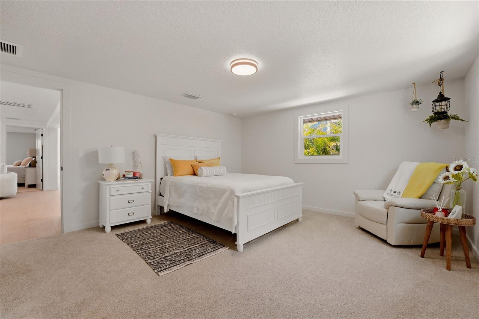 120 STANFORD DR