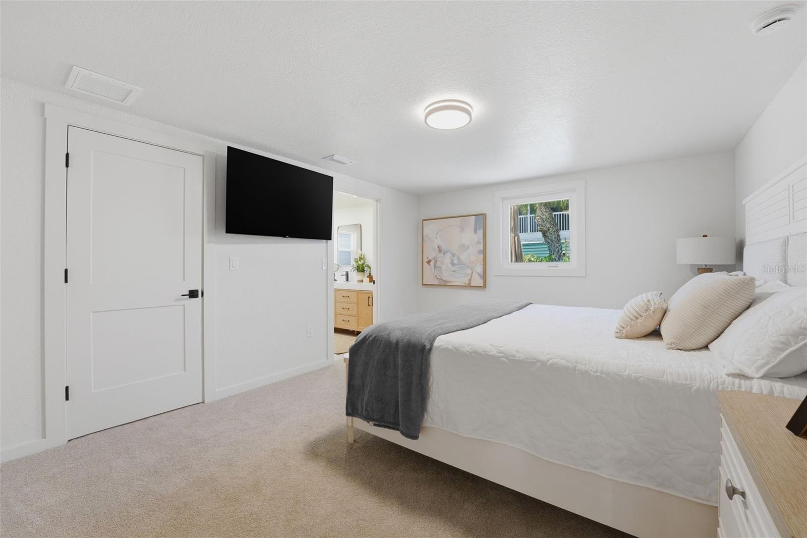 120 STANFORD DR