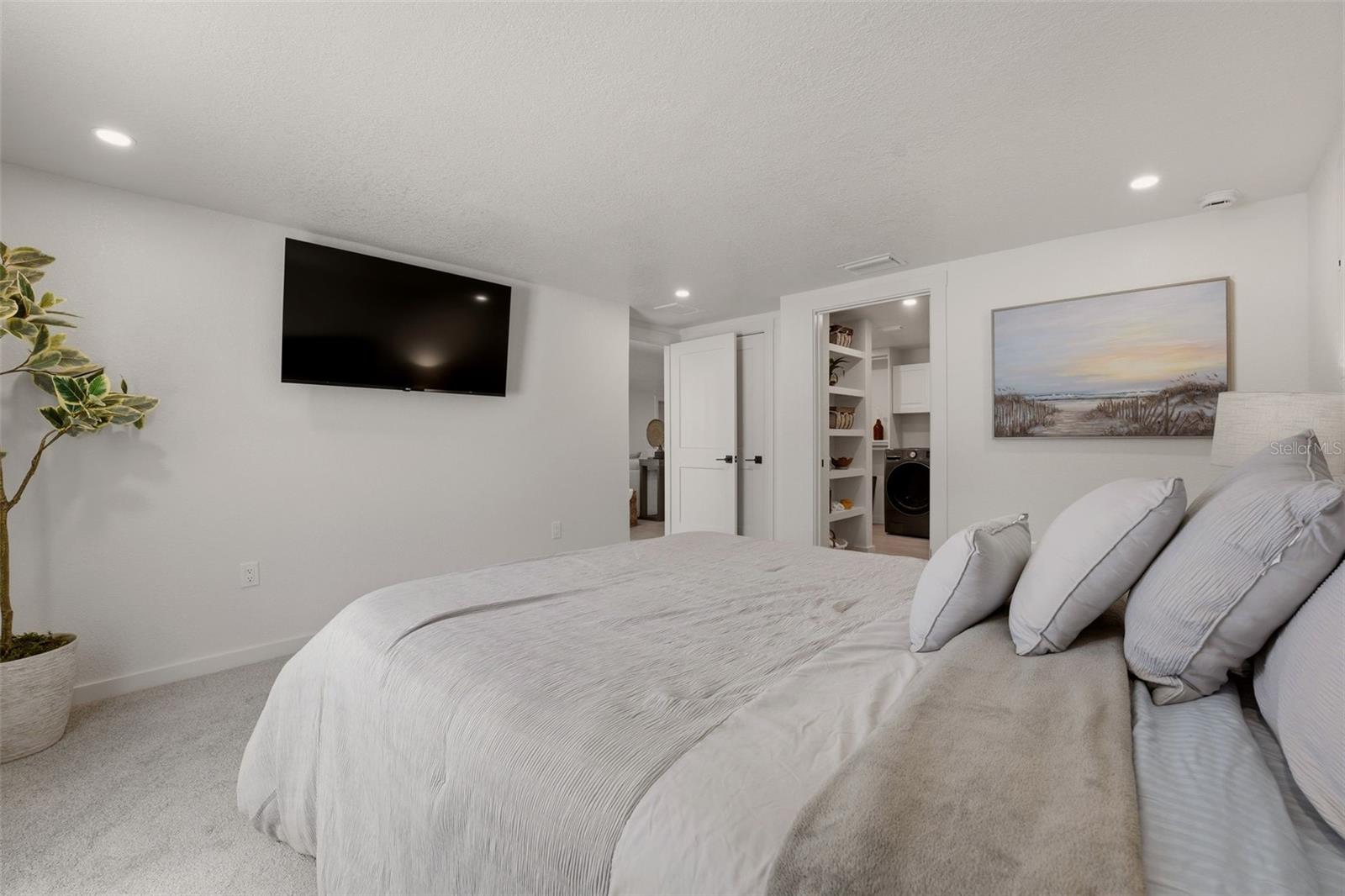 120 STANFORD DR
